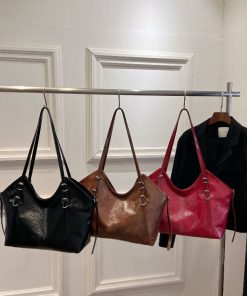 20241127115200.jpg Shoulder Bag Commute Leisure