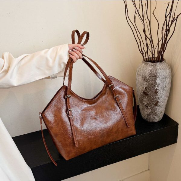 20241127115234.jpg Shoulder Bag Commute Leisure