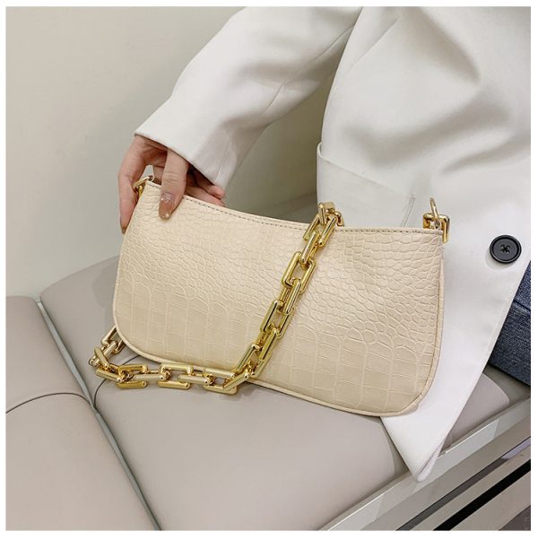 5de53790-5e7f-4ec0-8b0c-9c5c2cf62a4f.jpg New Style Hand-carry Personality Fashion Patent Leather Armpit Baguette Small Shoulder Bag